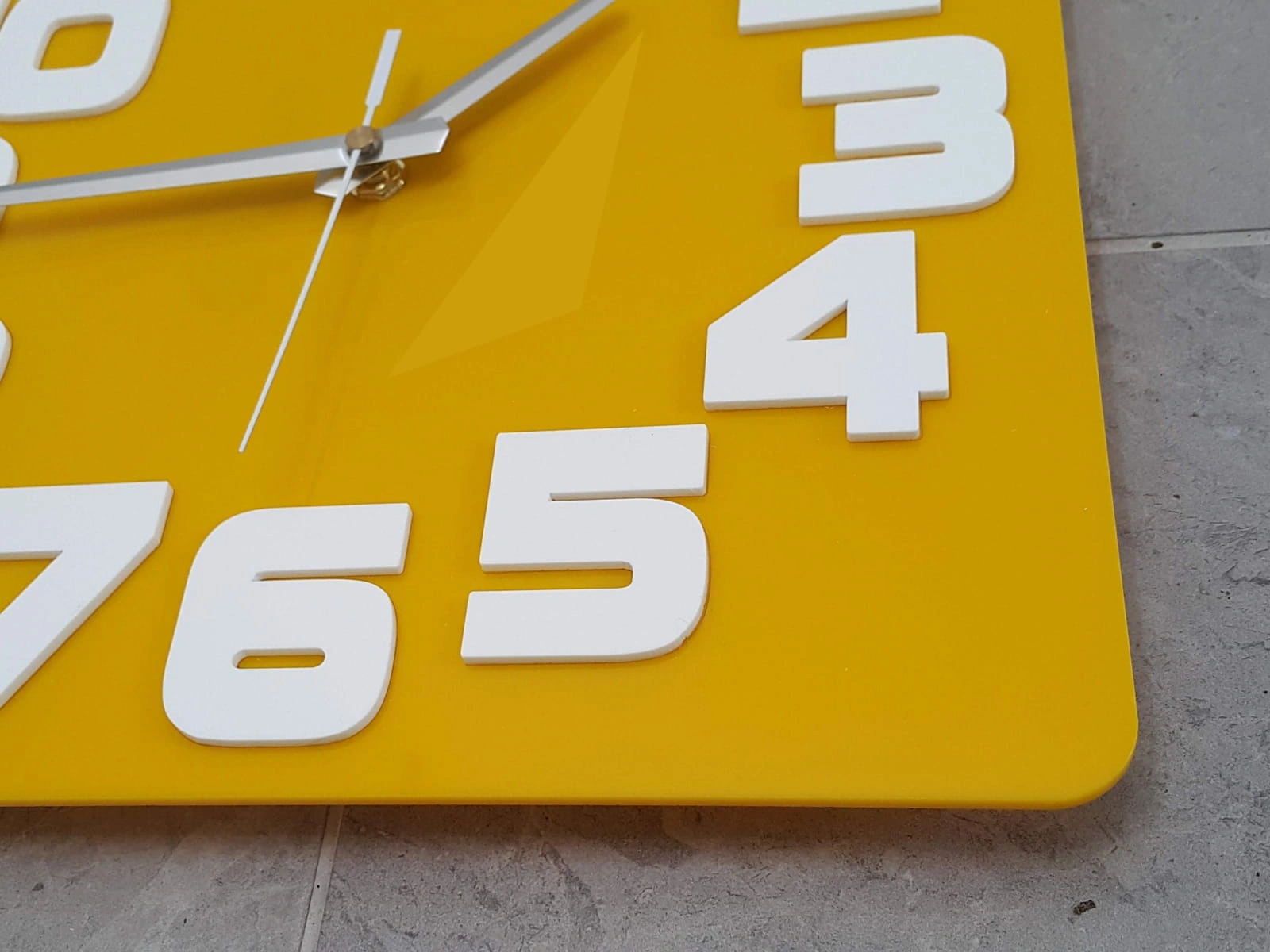 Logic Yellow&White 4